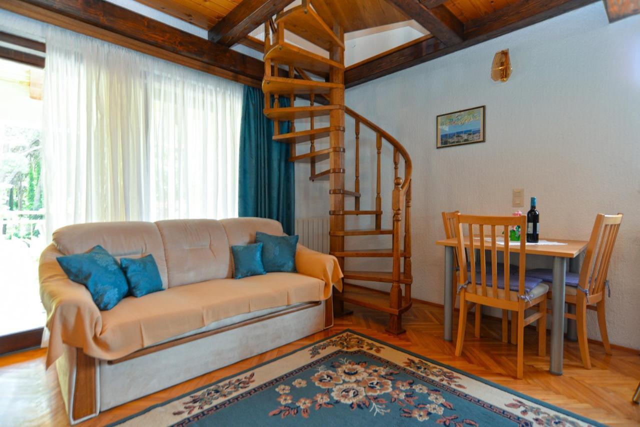 Marko 1377 Apartment