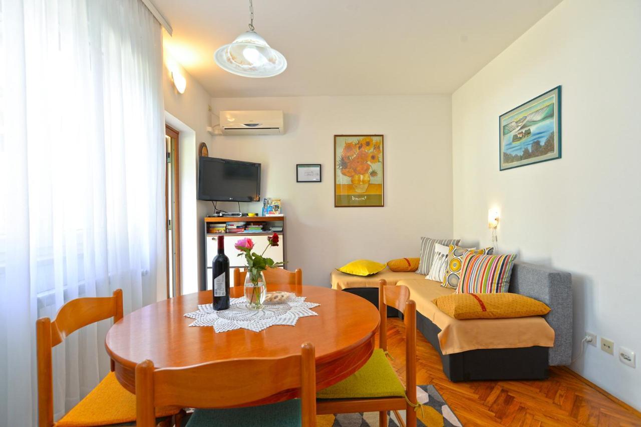 Marko 1377 Apartment *